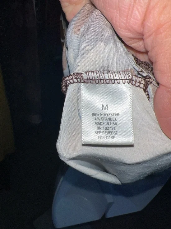 dressbarn Neutral Floral Print Blouse in Beige, Brown, Gray size M - Picture 9 of 9